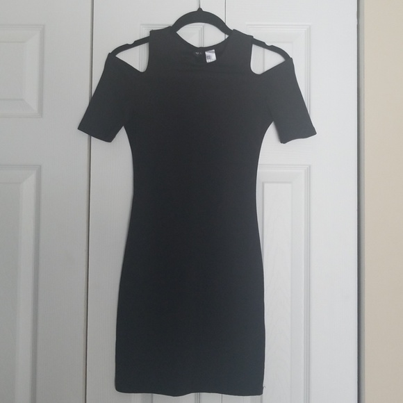H&M Dresses & Skirts - Black Dress